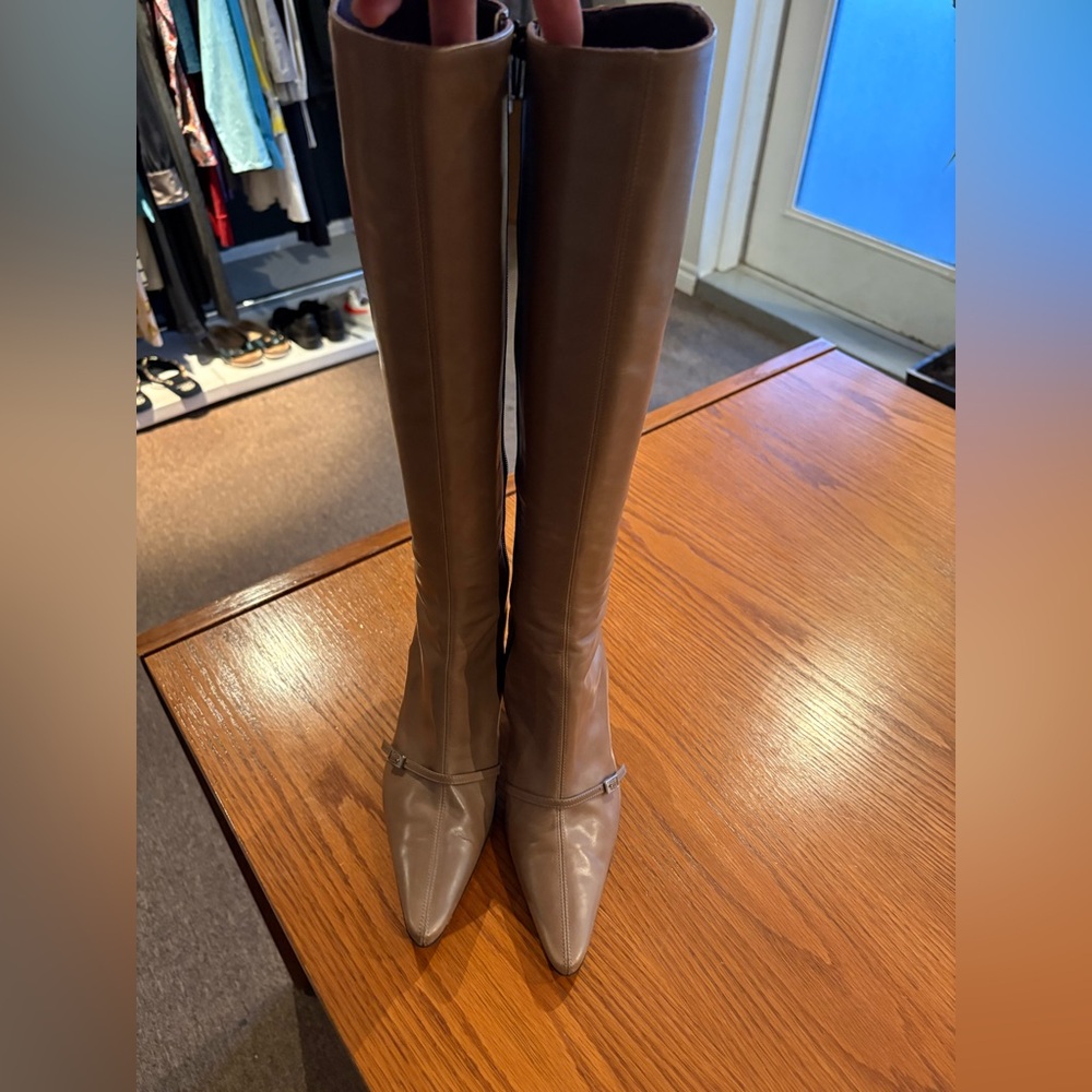 Elegant Barbara Bui Tan Knee-High Women's Boots